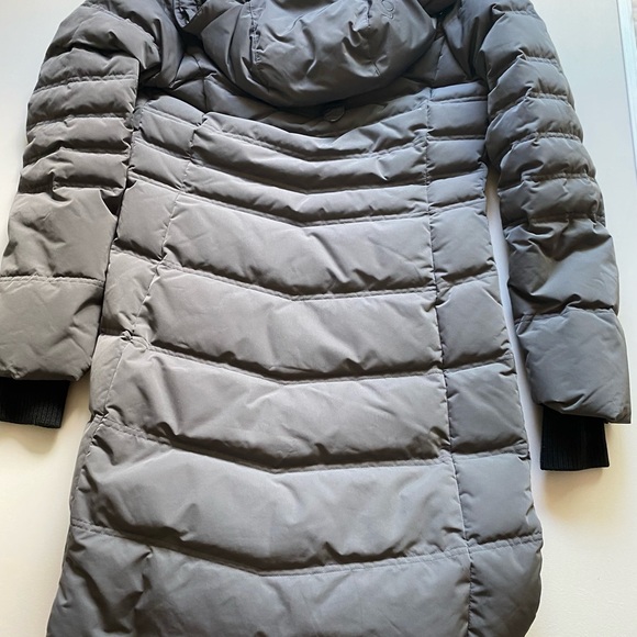 Woman’s grey xs lole winter jacket - Picture 3 of 6